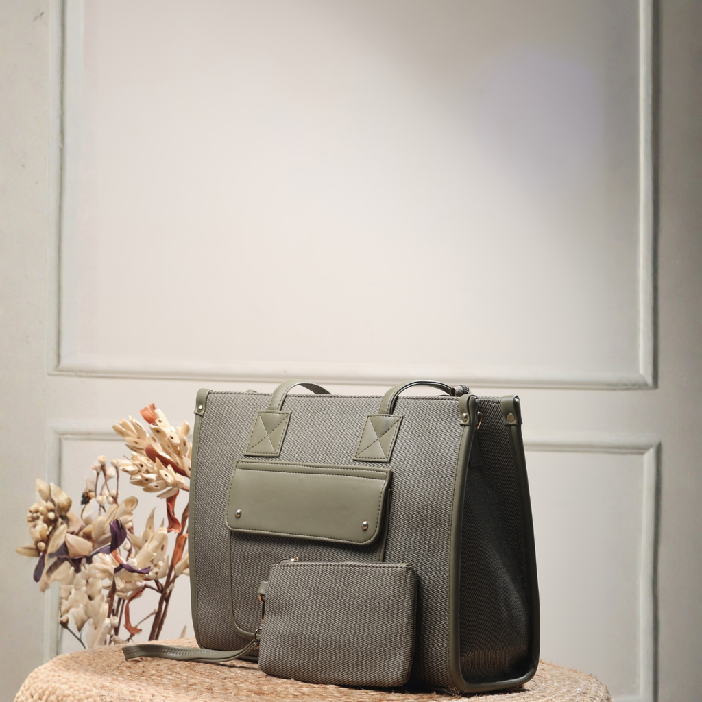 Pu+khai Tote bag