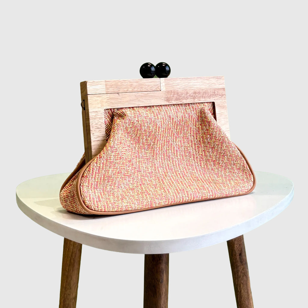 Wooden contour bag