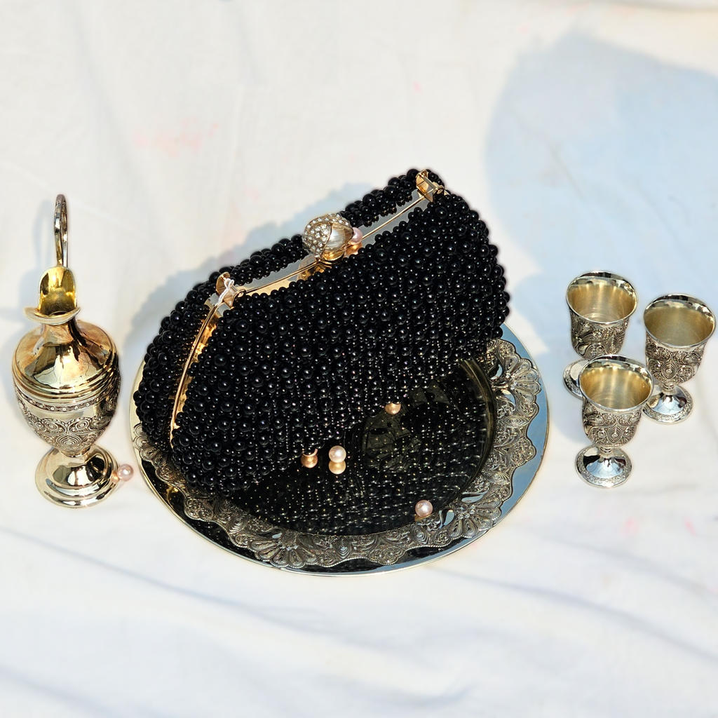 Pearl Box Clutch
