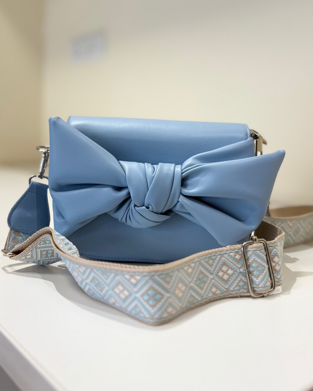 Wide Strap Halfbow Bag