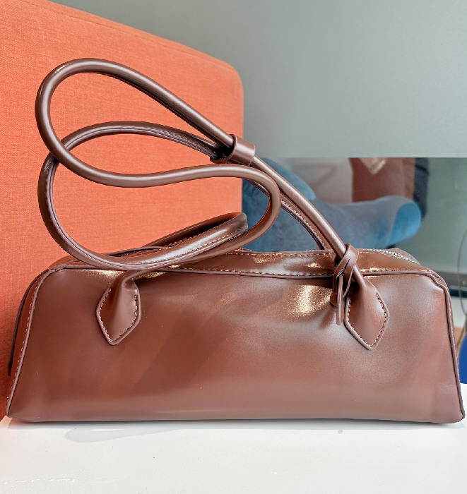 Korean Bowline Baguette Bag