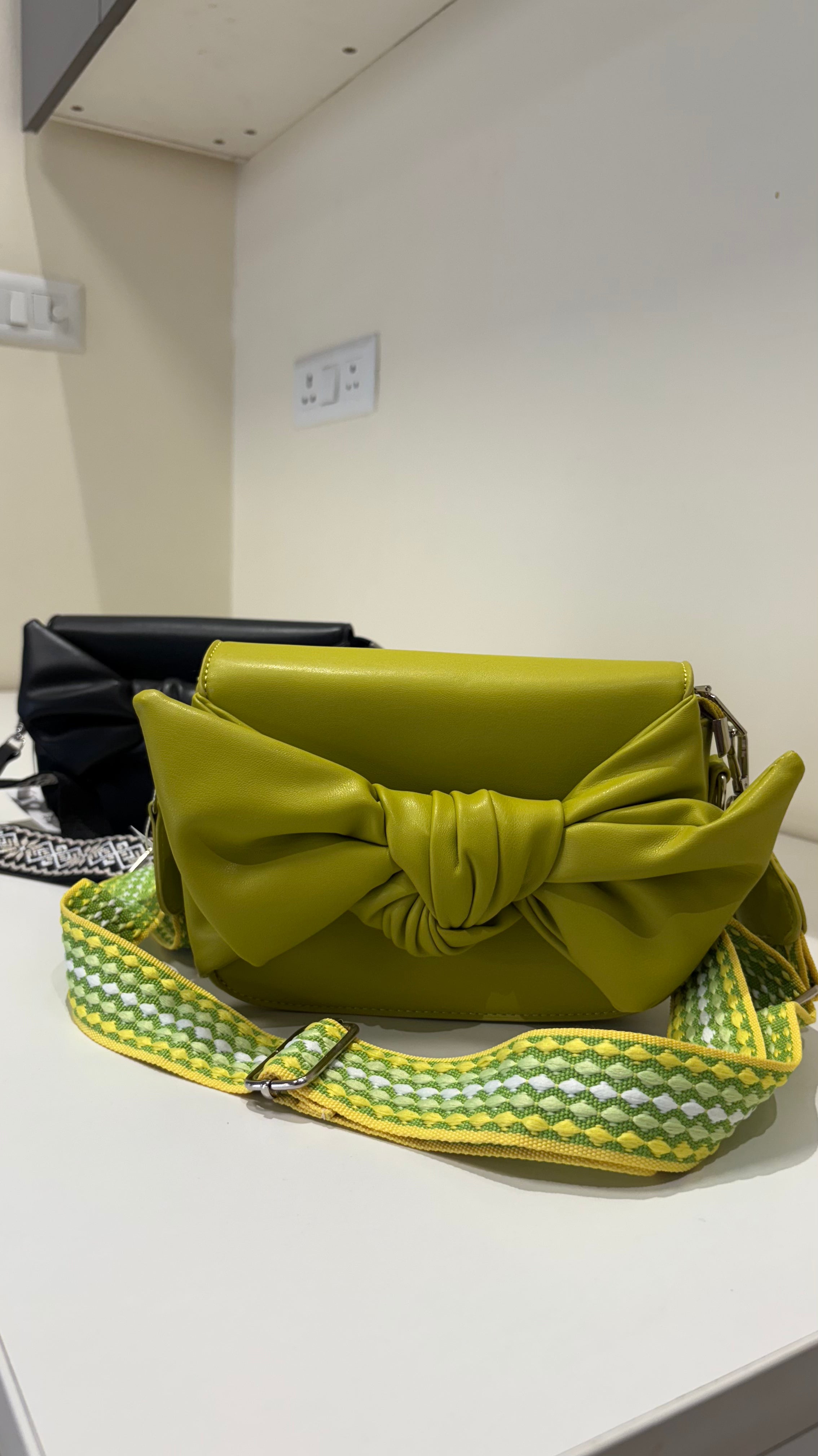 Wide Strap Halfbow Bag