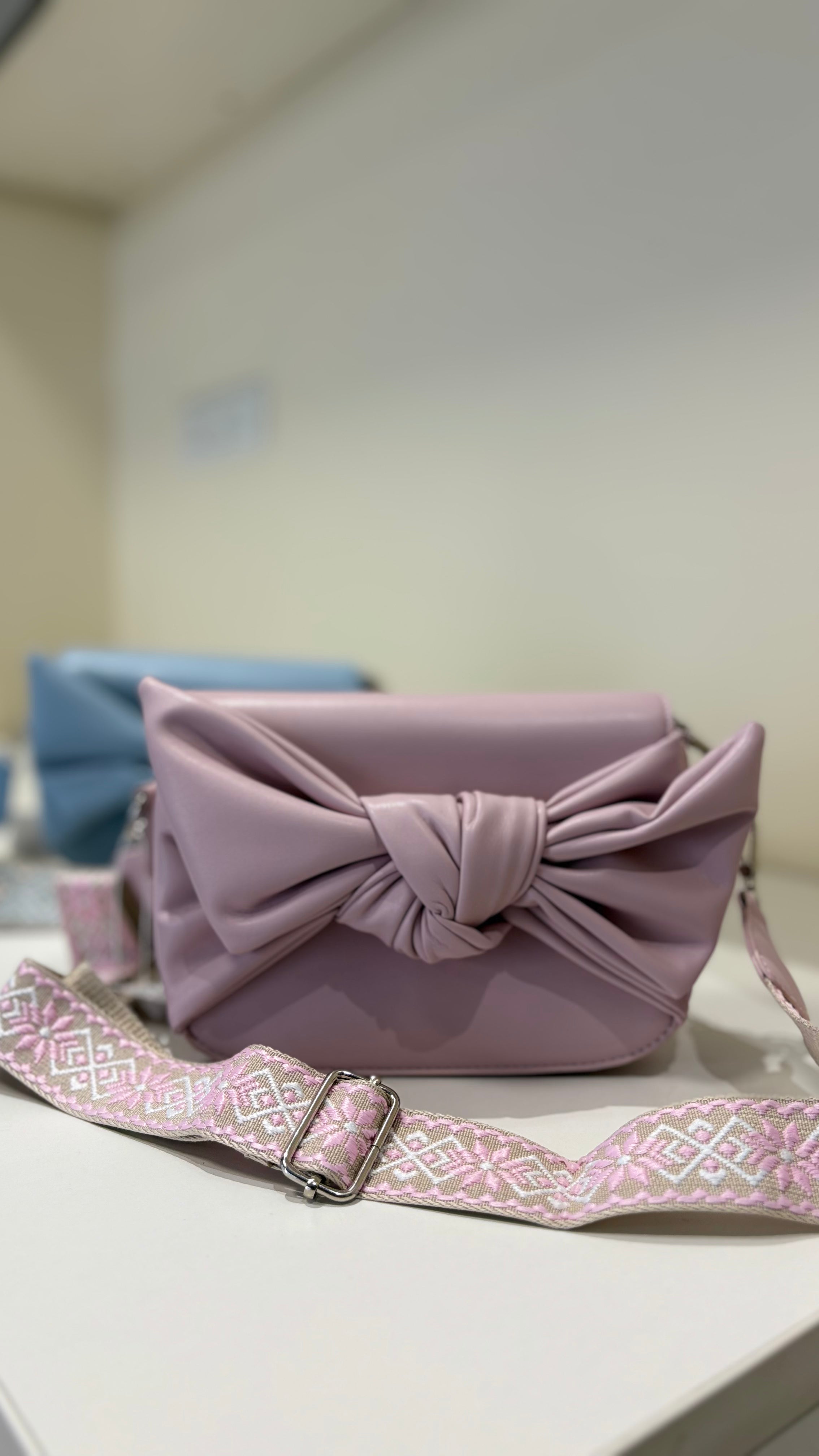Wide Strap Halfbow Bag